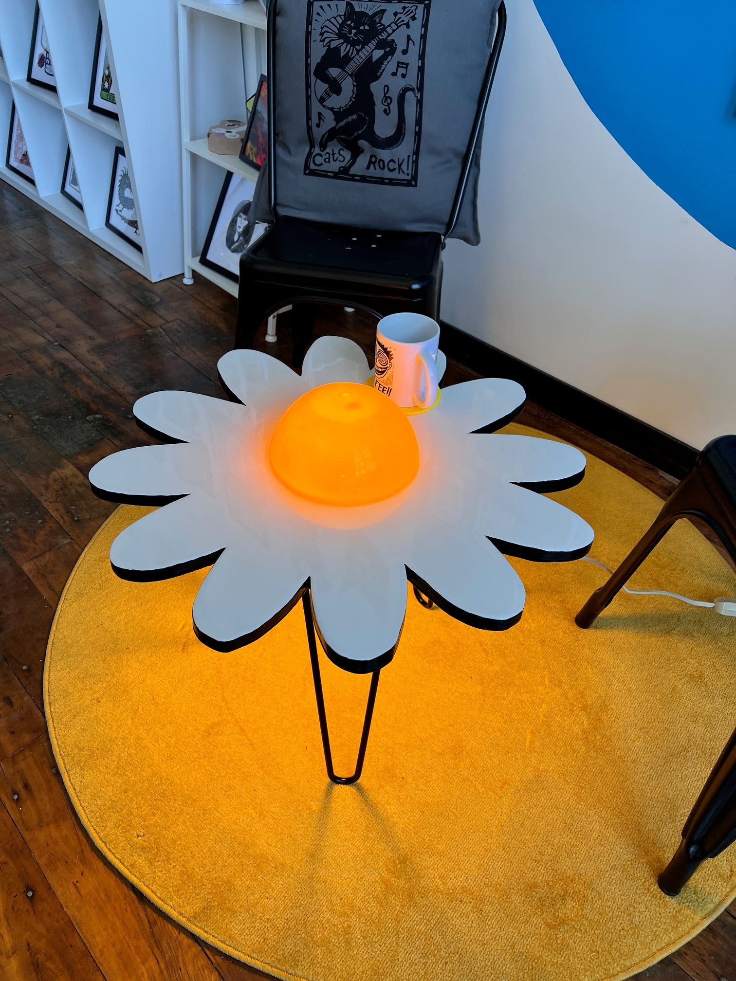 Daisy: Coffee Table: 24’’ round with 16’’ legs - Furniture