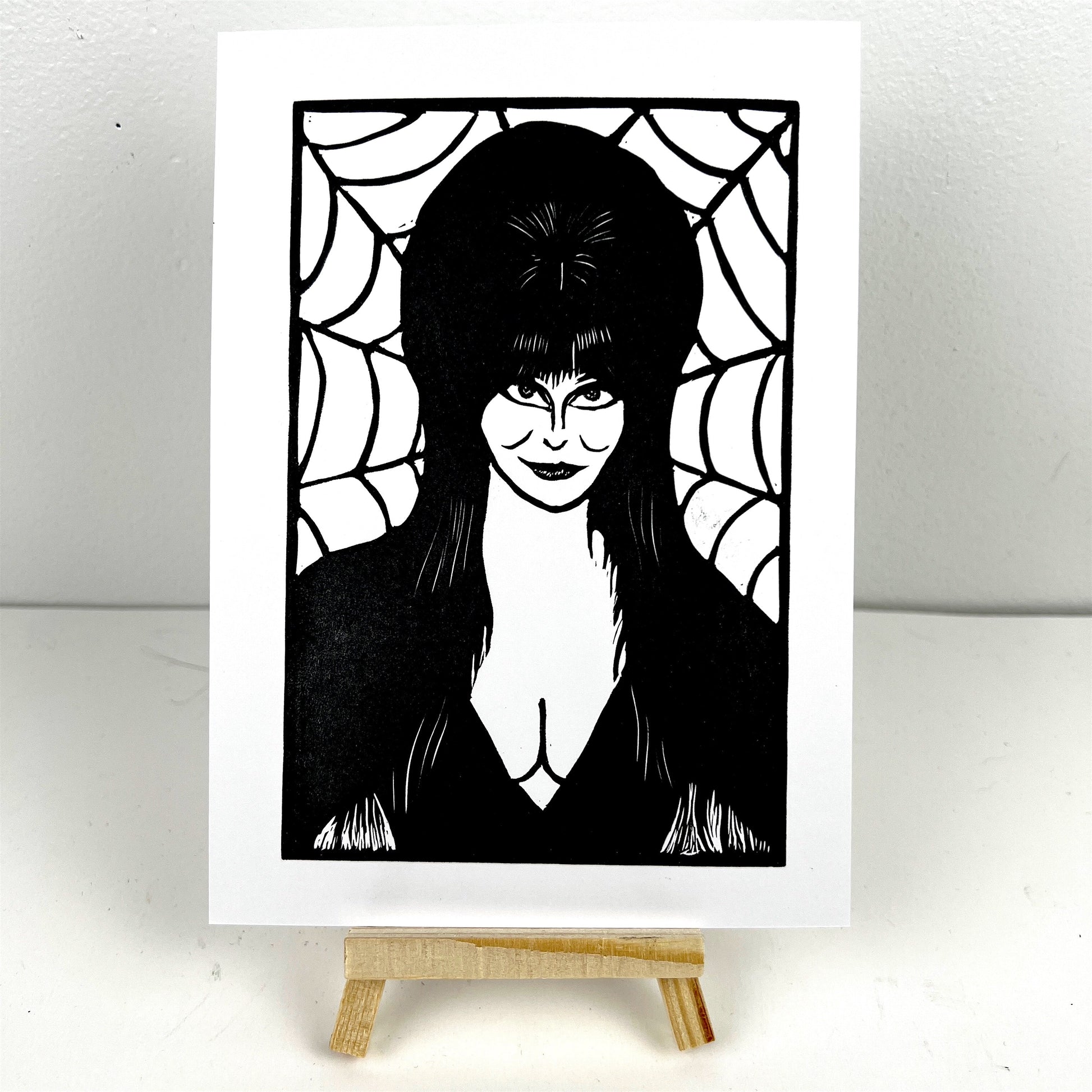 ELVIRA - Mistress of the Dark - Arts & Crafts