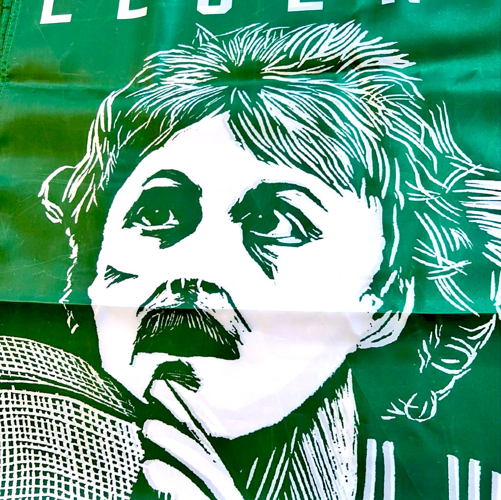 Larry ’LEGEND’ Bird - Boston Celtics 2x3 Feet Flag - Indoor/Outdoor w/ grommets - Arts & Crafts