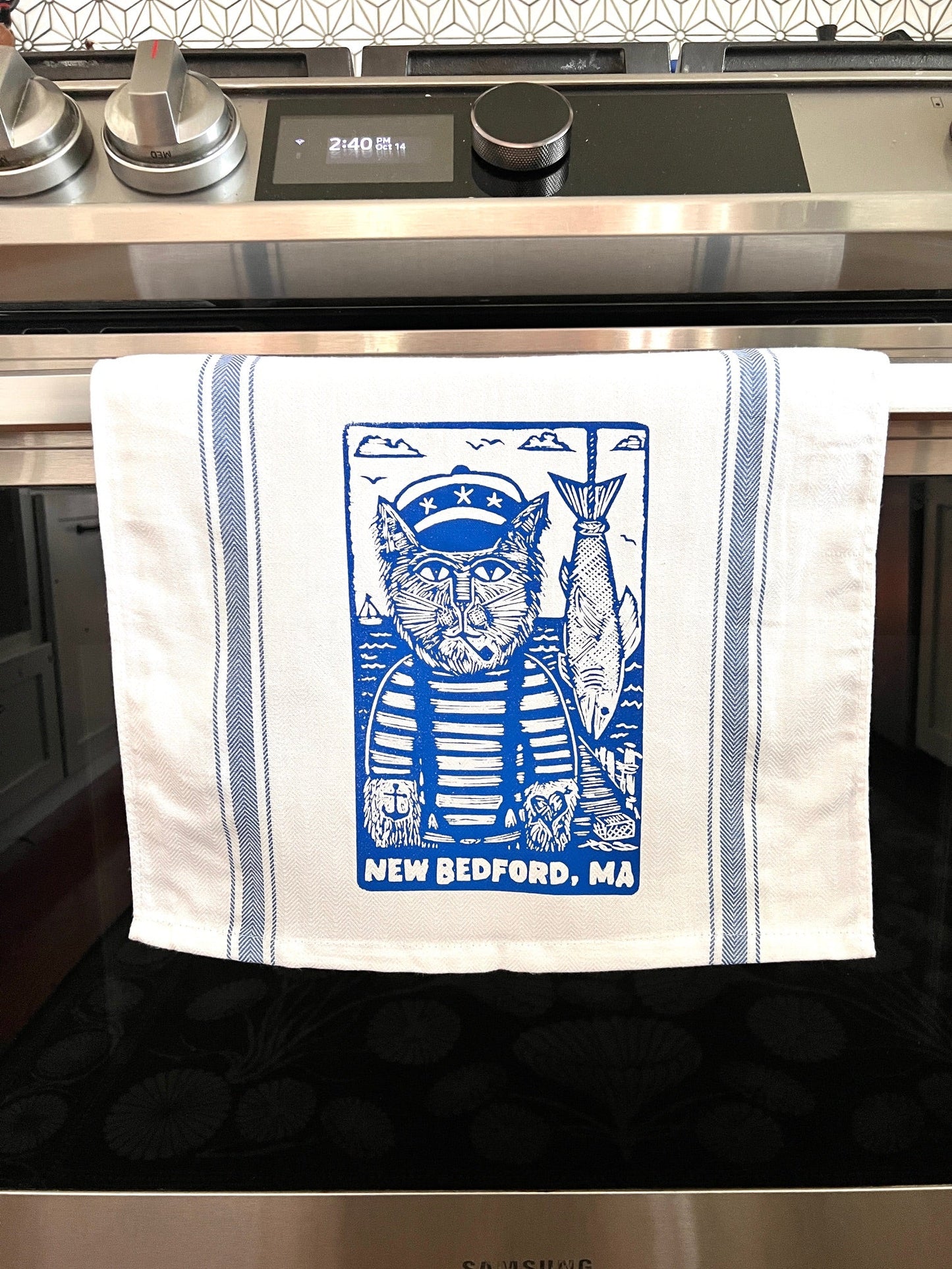 NEW BEDFORD MA Kitty Captain Fisherman - tea towel all cotton kitchen cooking - Towel