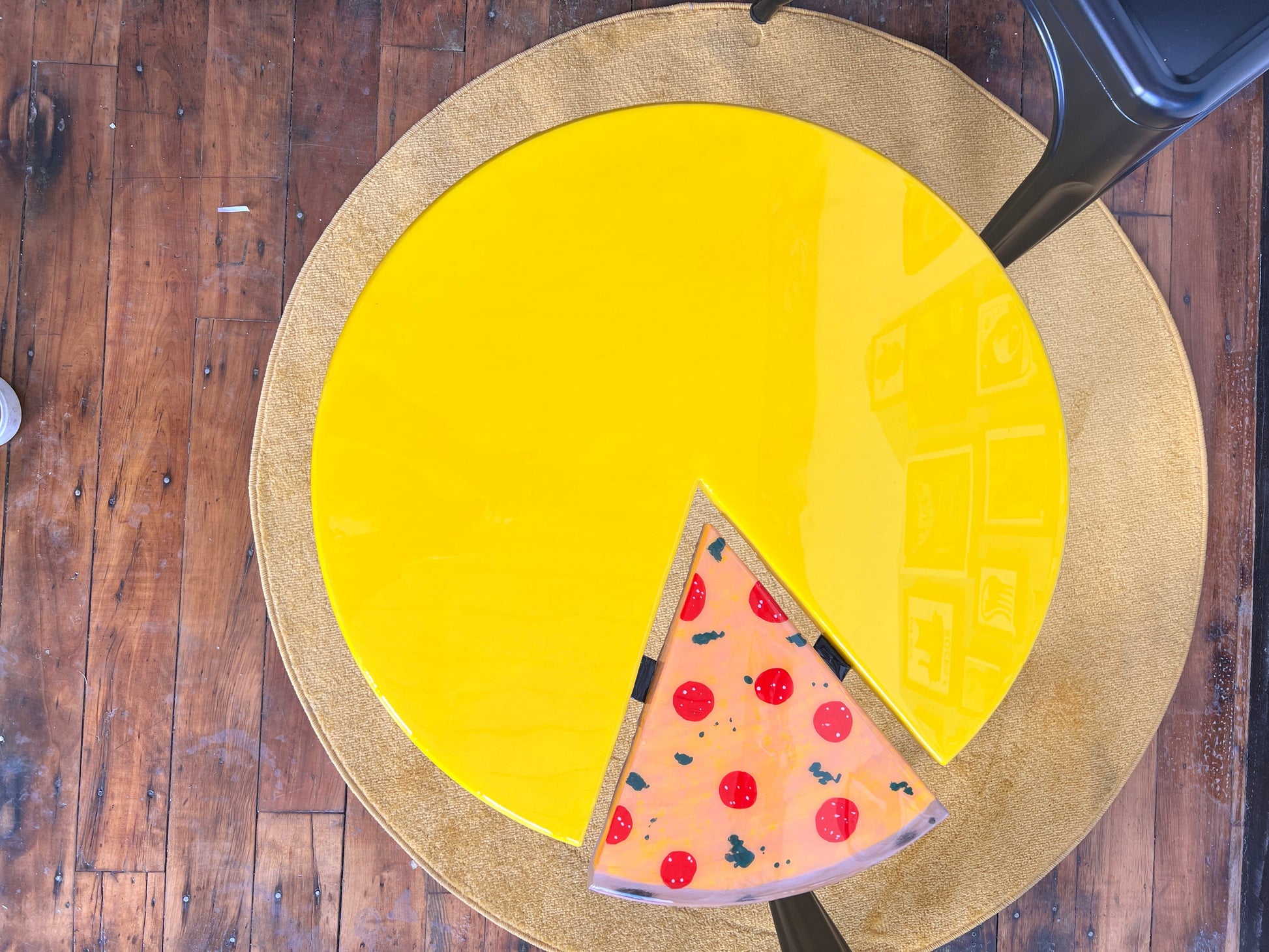 Pac-Man Pizza Party: Coffee Table: 24’’x24’’ round with 16’’ legs - Furniture