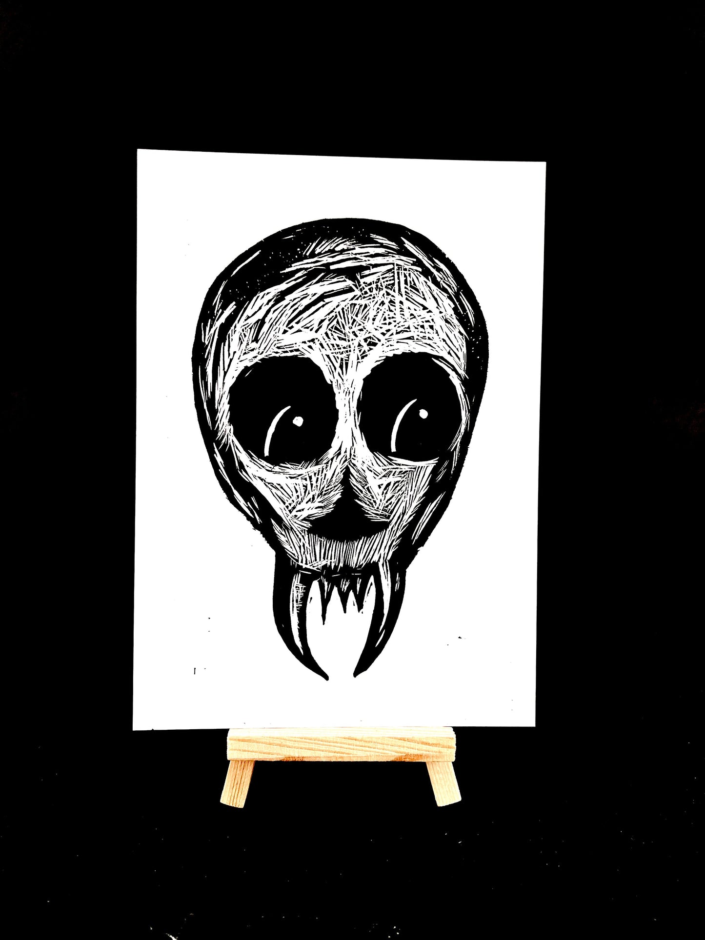 Skull with Fangs - Arts & Crafts