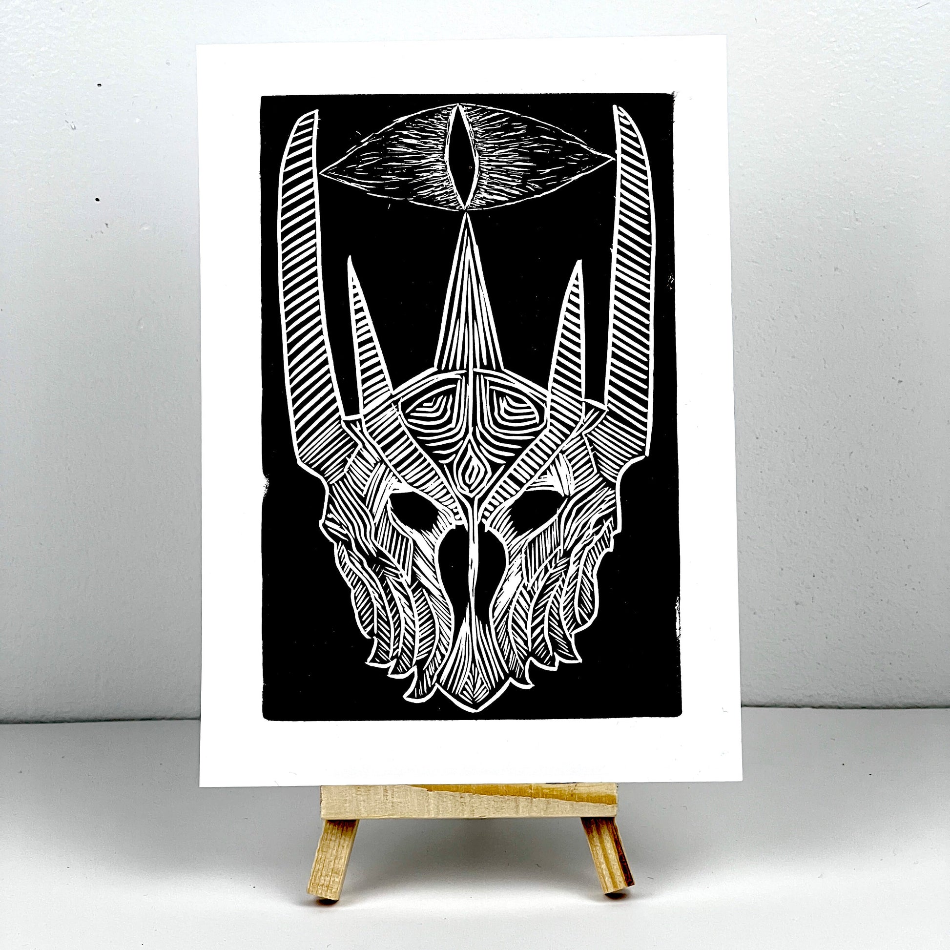 The Eye and Mask of Sauron - Arts & Crafts