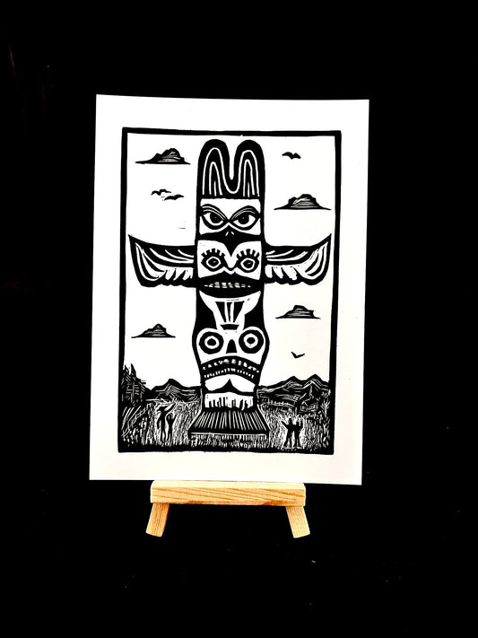 Big Totem Pole - Arts & Crafts