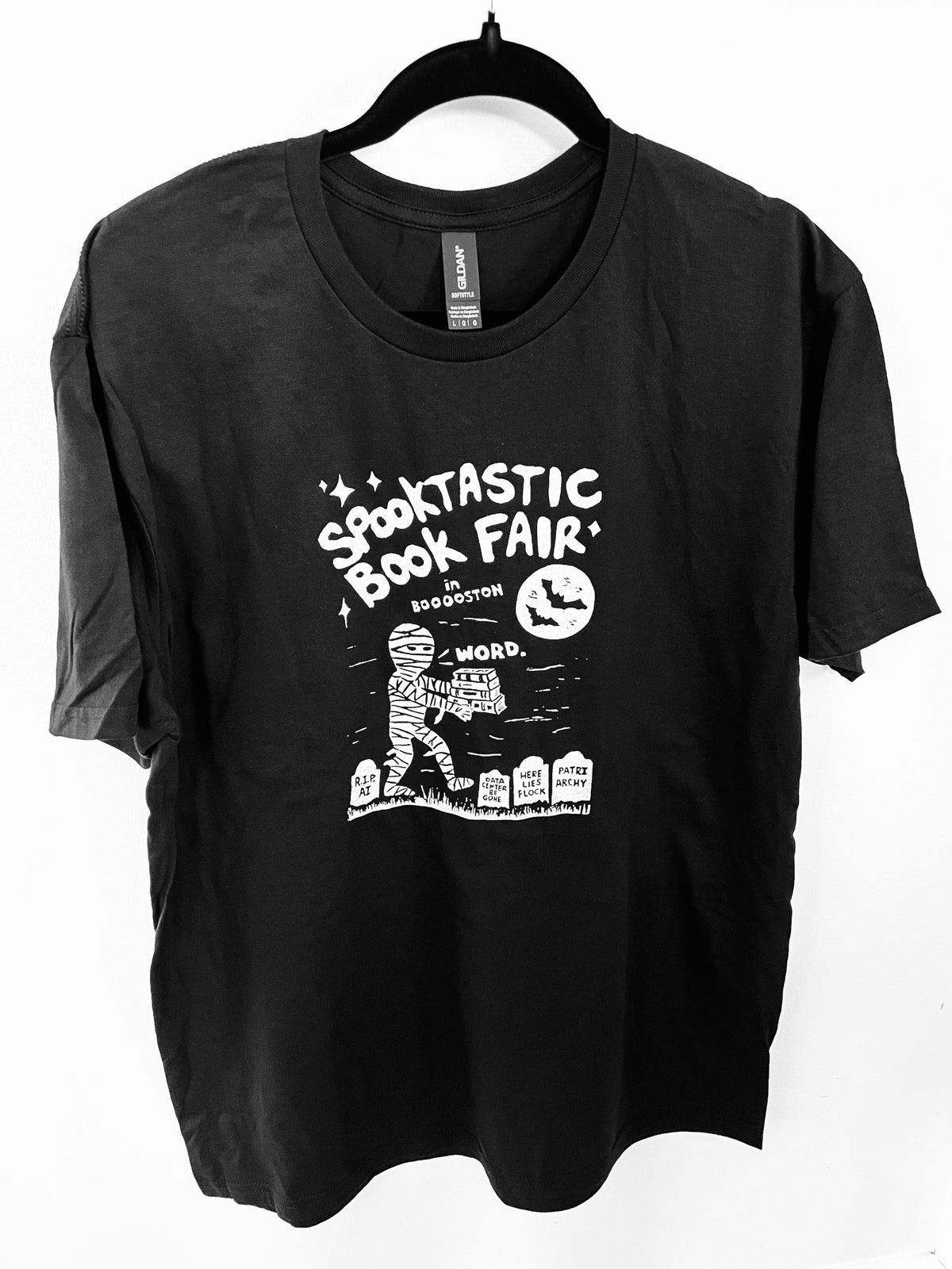 SPOOKTASTIC BOOK FAIR No. 4 Mummy says "WORD." T-shirt! LIMITED QUANTITIES